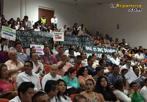 Manifestación de Médicos en visita de Procurador Carrillo