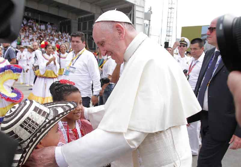 La cercanía De Francisco con los niños.