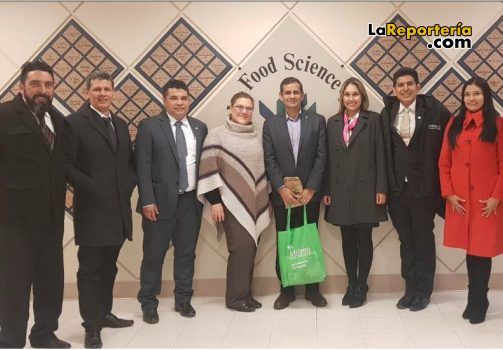 Docente de EEUU en Unitrópico en Yopal.