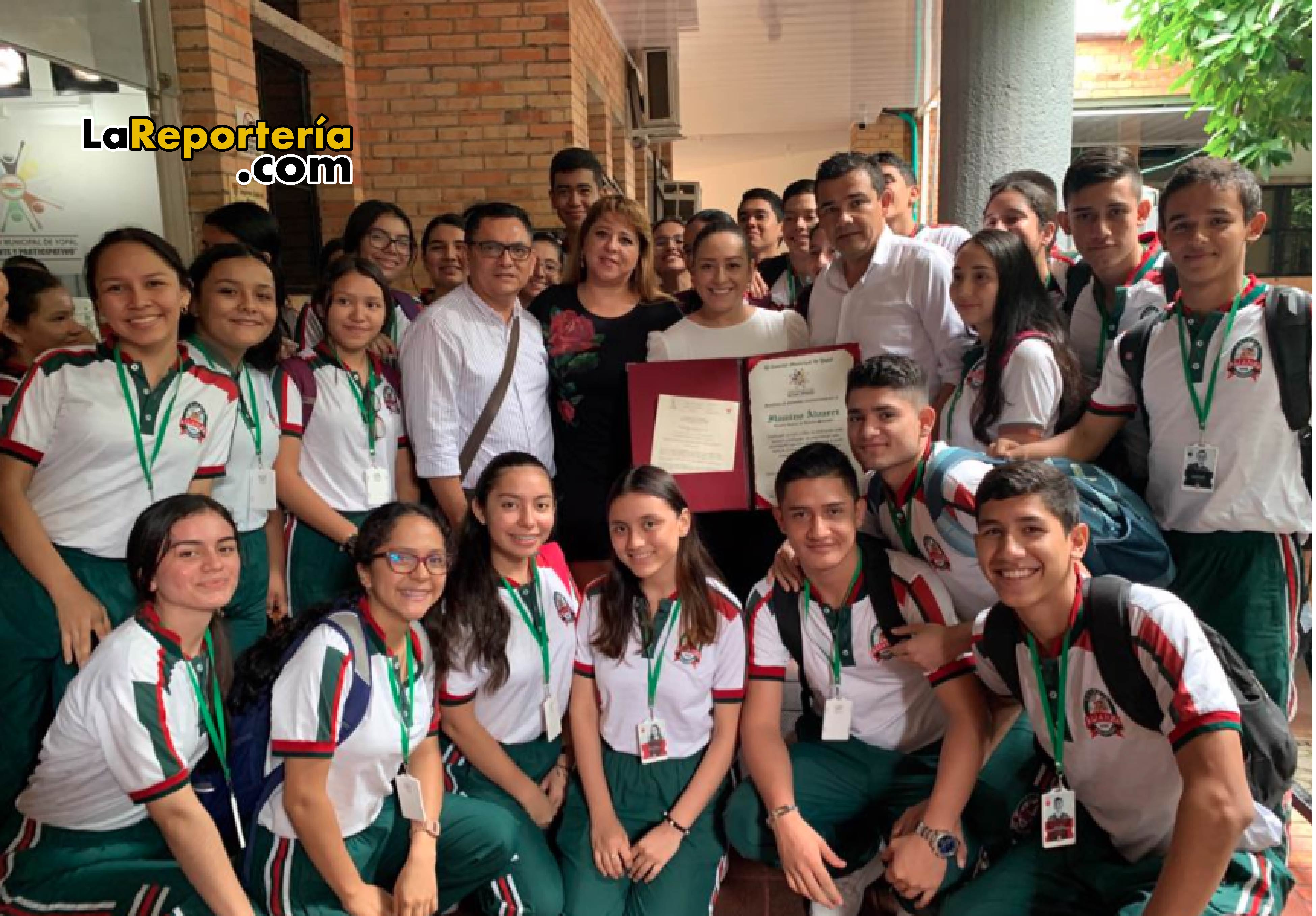 Homenaje al profesor Flaminio Álvarez.