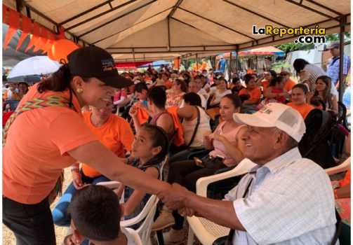 Constanza Vega en cierre de campaña.