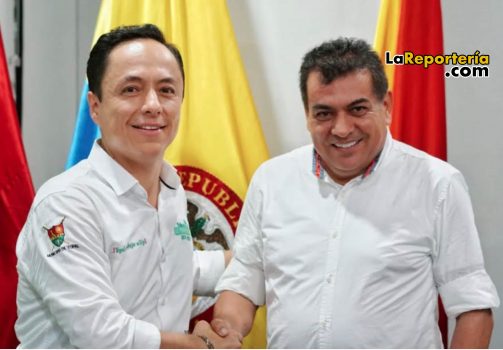 Leonardo Puentes (alcalde saliente) y Luis Eduardo Castro (alcalde entrante).