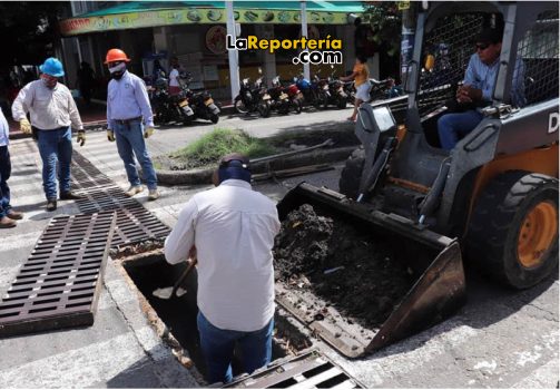 Mantenimiento a sumideros en Yopal.