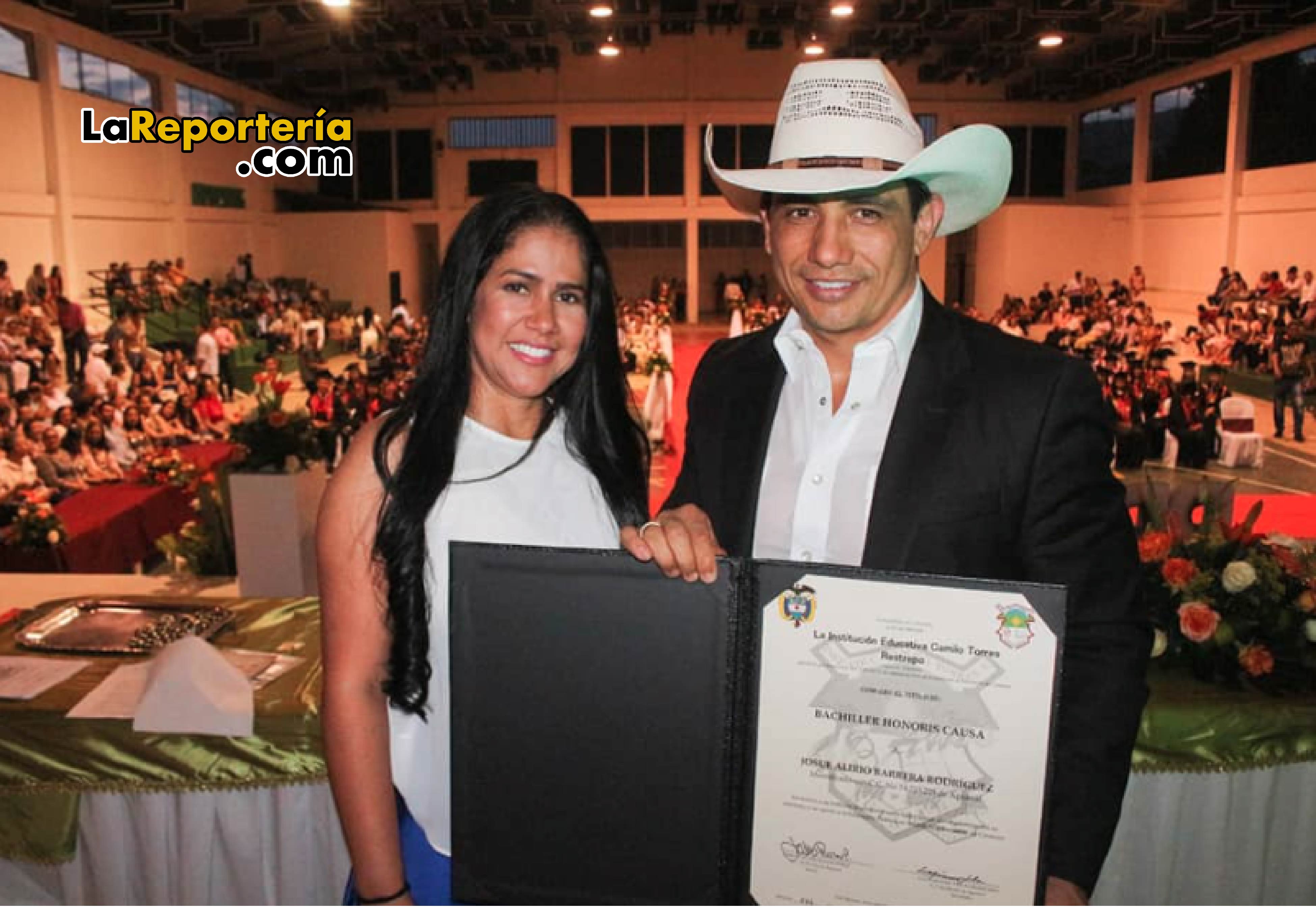 Otorgan título de bachiller al gobernador de Casanare.