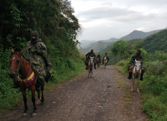 Soldado en las sabanas.
