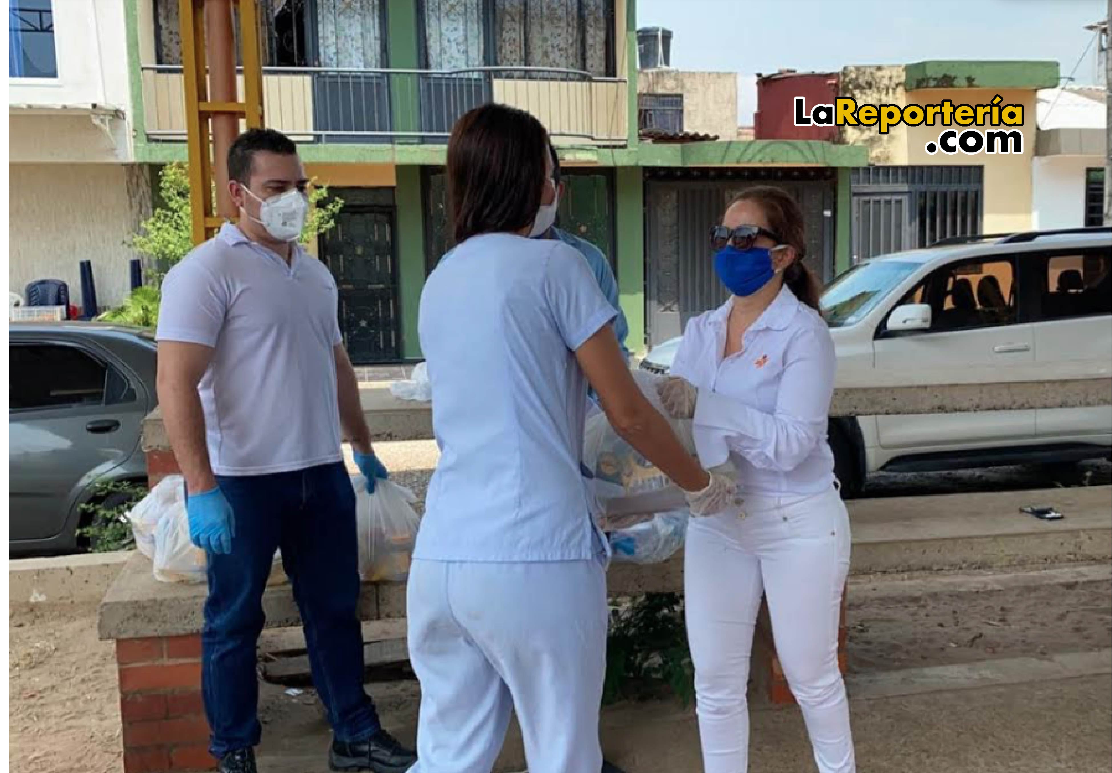 Directora del Sena Yohana Medina lidera actividad solidaria.